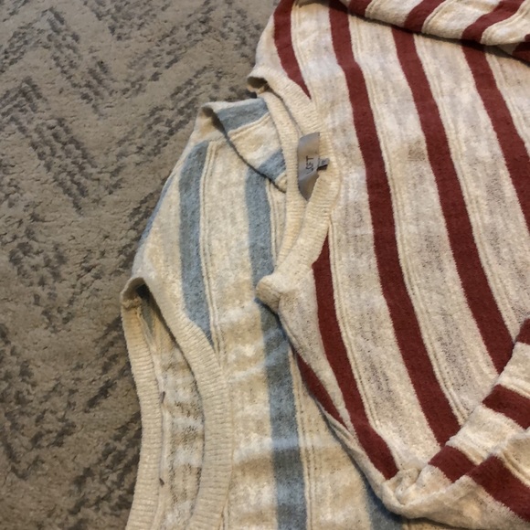 Lot of 2 lightweight sweaters. Great condition. Smoke and pet free home. - Picture 2 of 2